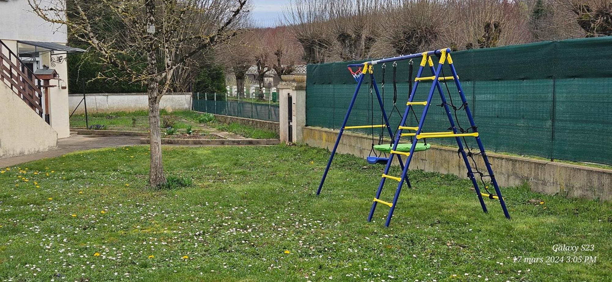 Pavillon Avec Jardin Clos Au Bord De L'Yonne Coulanges-sur-Yonne Ngoại thất bức ảnh